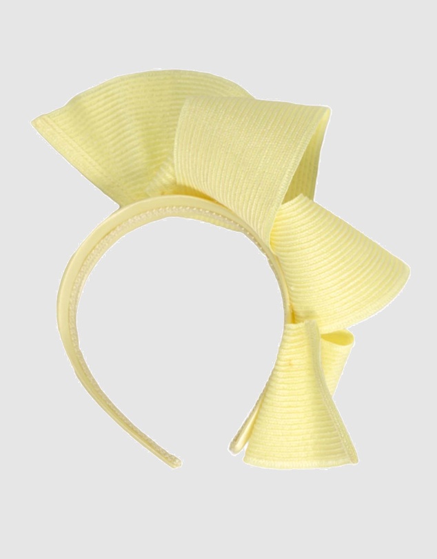 Max Alexander - Large Wavy Light Yellow Racing Fascinator