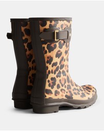 Hunter - Women’s Original Short Leopard Boot in Leopard Print/Chocolate Brown
