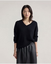 Oxford - Drew Cable V-Neck Knit