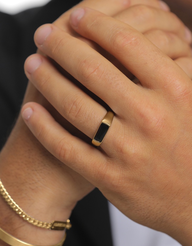 Kuzzoi - ICONIC EXCLUSIVE - Enamel Signet Ring in Gold-Plated 925 Sterling Silver