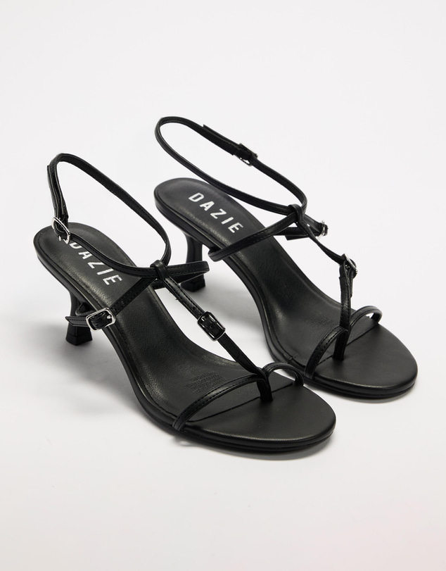 Dazie - Mimi Buckle Sandals