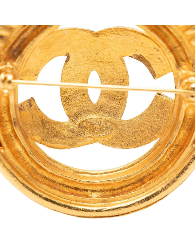 Pre-Loved by Azura Reborn - Pre-Loved Gold Plated CC Spring Round Brooch