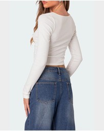EDIKTED - Nat Ruched V Neck Top