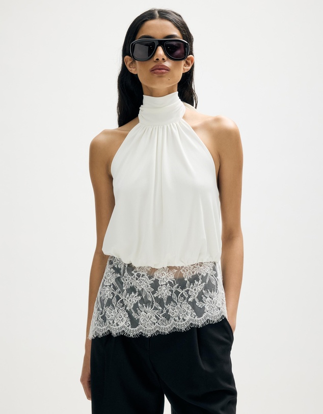Minima Esenciales - Isaline Lace Hem Halter Top