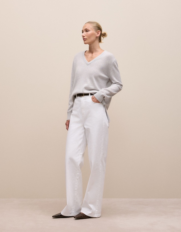 Trenery - Cashmere Relaxed V-neck in Grey Melange