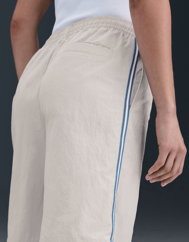 Nike - Sportswear High-Waisted 9