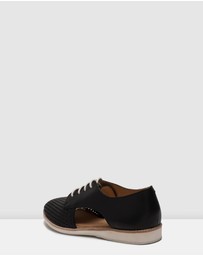 Rollie - Sidecut Punch Shoe