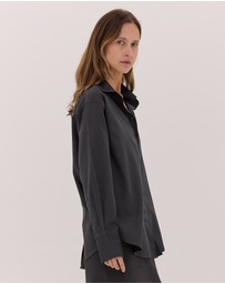 Cloth & Co. - The Split Back Shirt | Carbon