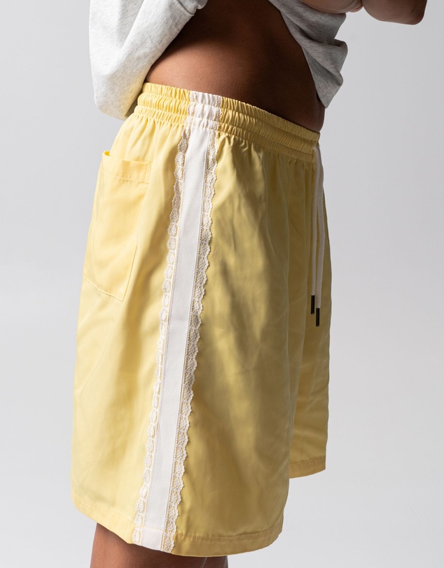 HyperLuxe The Label - Lace Mid Short