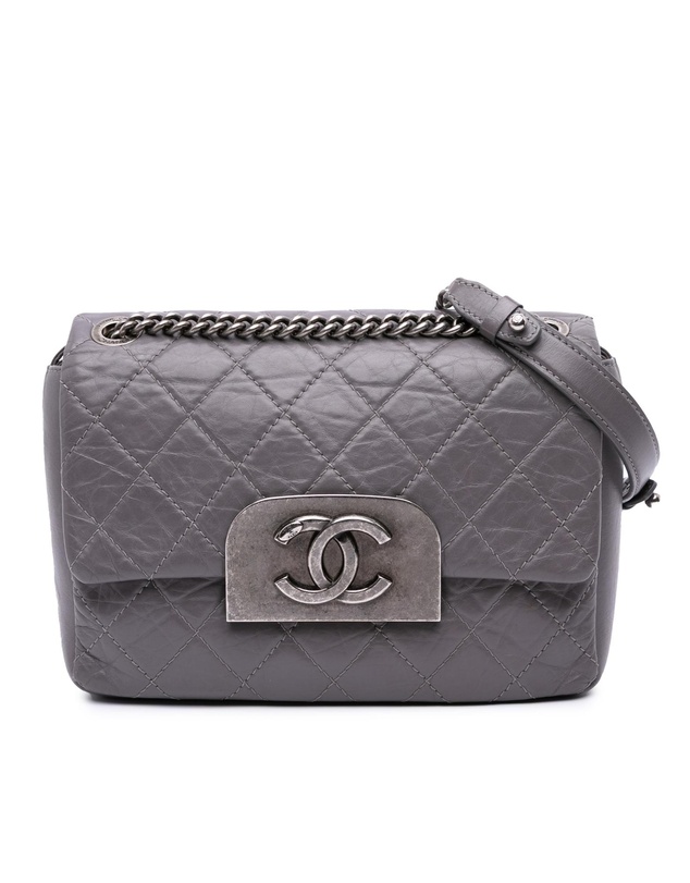 Pre-Loved by Azura Reborn - Pre-Loved chanel Boy Chain Bag Quilted Lambskin