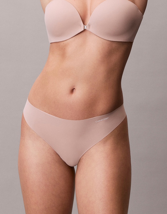Calvin Klein - 3-Pack Invisibles Stretch Thongs