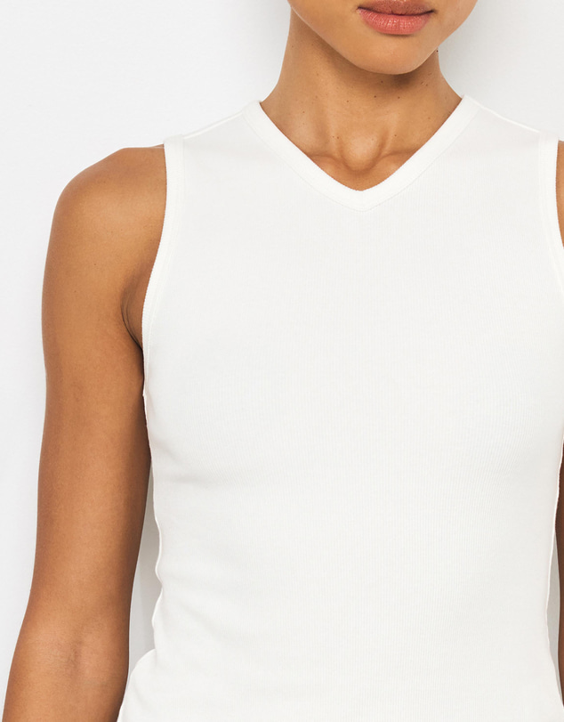 AERE - Hailey V-Neck Tank