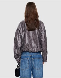 Lioness - Kenny Bomber