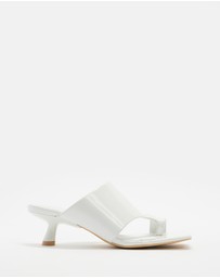 AERE - Asymmetric Heels