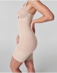Spanx - SPANXsculpt Seamless Power High-Waisted Mid-Thigh Short