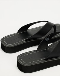 AERE - Leather Platform Thongs