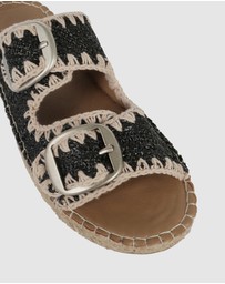 S by Sempre Di - Graya Slides
