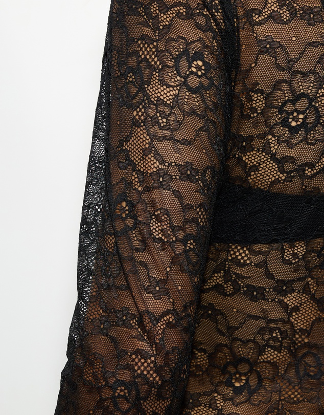 Dazie - Aria Lace Keyhole Top