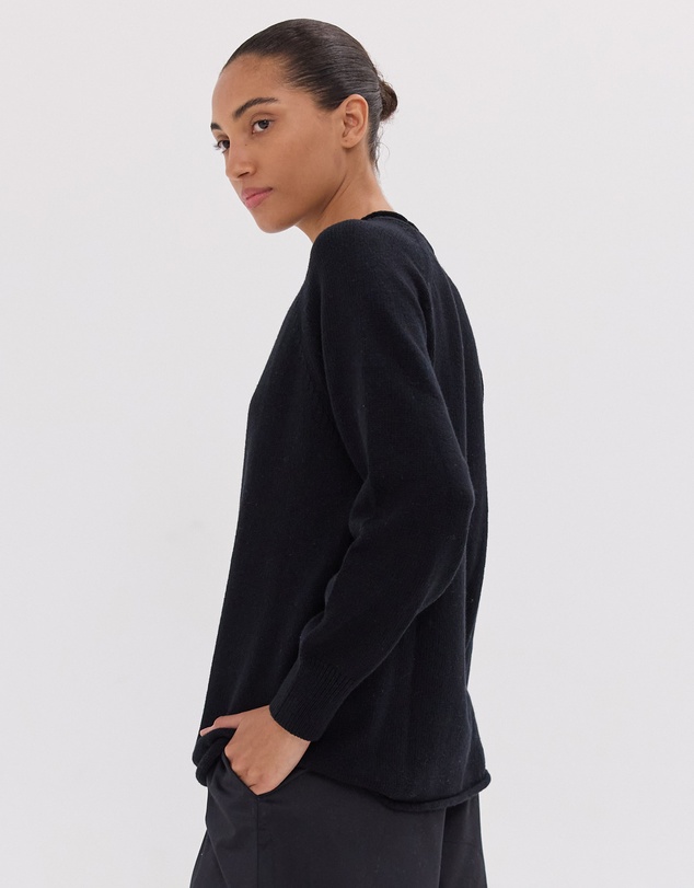 Cloth & Co. - The Raglan Sweater