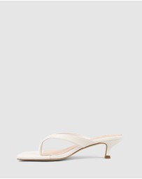 Verali - Martha Kitten Heel Thongs