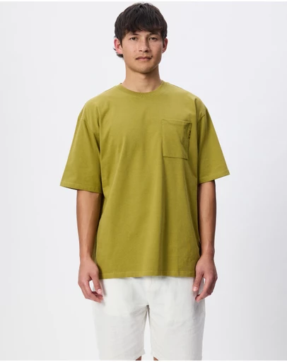 Scotch & Soda - Seasonal Core 3 Crosses Chest Pocket Loose-Fit T-Shirt