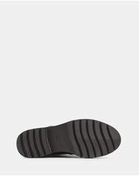 Hush Puppies - Wella