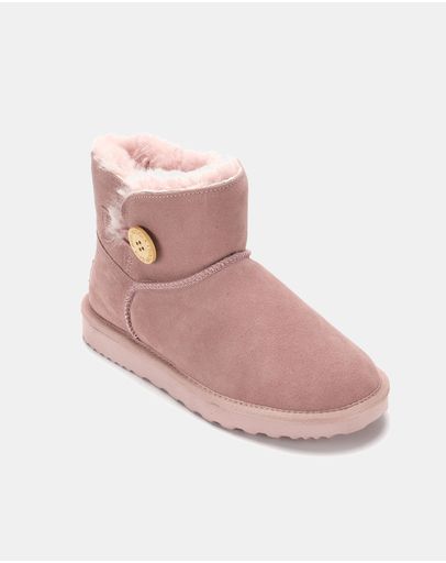 Palepink
