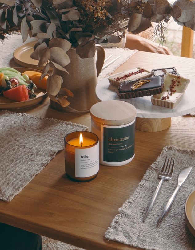 The Commonfolk Collective - Goldie Dictionary Christmas Candle