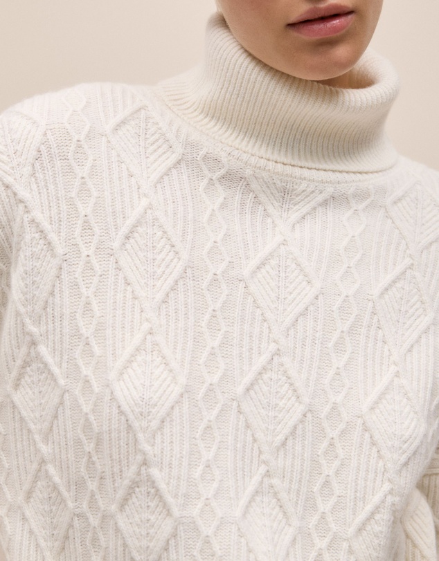 Trenery - Merino Cable Rollneck in Marshmallow