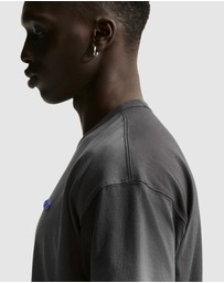 Nike - Sportswear Premium Essentials T-Shirt