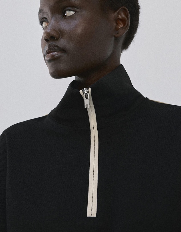 M.N.G - Pipin Sweatshirt