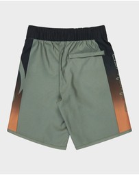 Quiksilver - Boys 2 to 7 Everyday 13