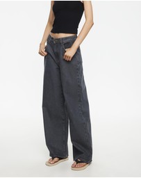 Lioness - Divine Jeans - ICONIC EXCLUSIVE