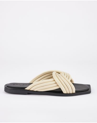Off White/Black