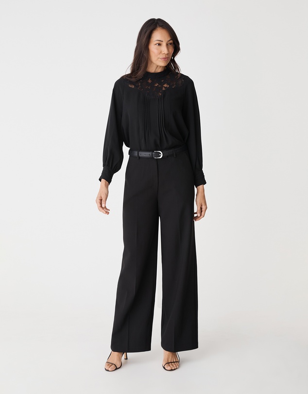 Forcast - Fiora Lace Yoke Blouse