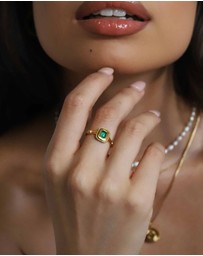 HOUSE OF SLANI - Green Meralda Gold Ring