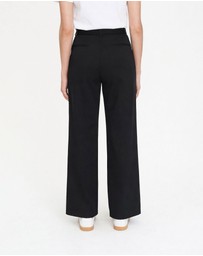 Huffer - Classic Pleat Pants