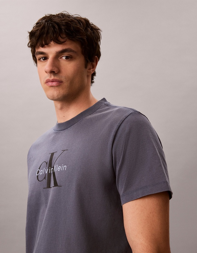 Calvin Klein Jeans - Acid Wash Monologo Graphic Relaxed T-Shirt