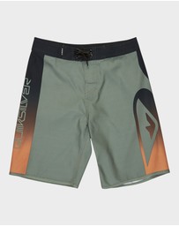 Quiksilver - Boys 8 to 16 Everyday 17