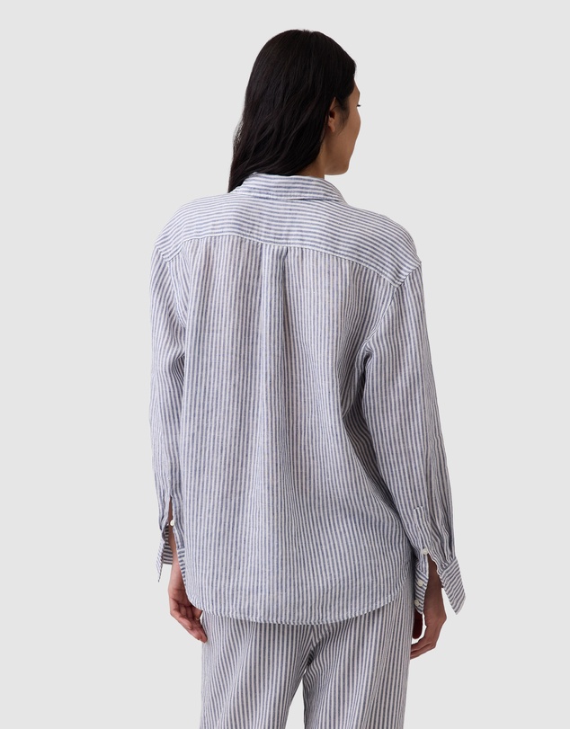 GAP - The Relaxed Shirt