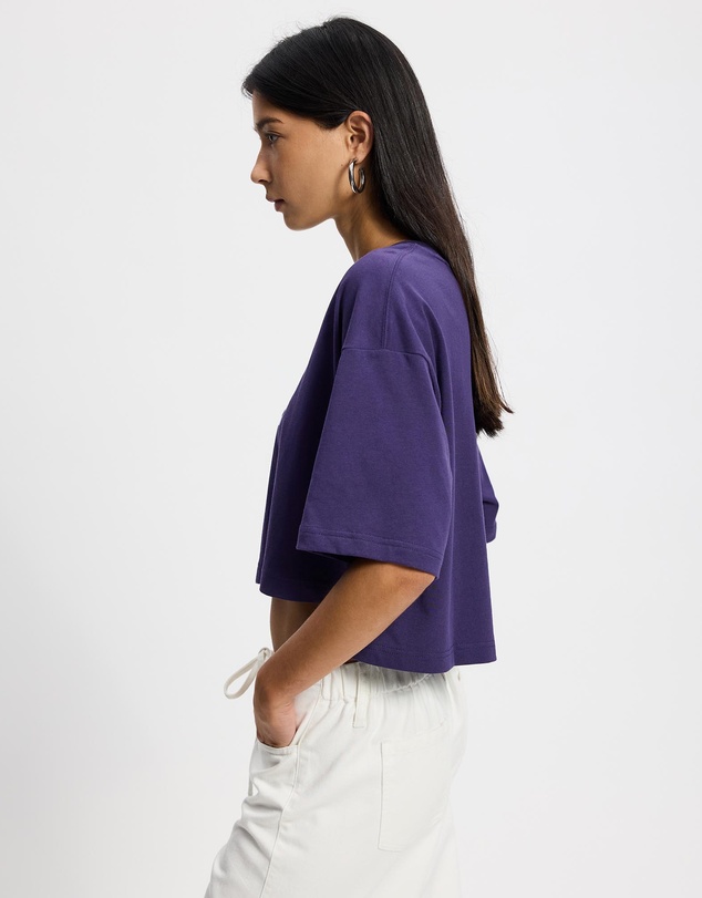 New Balance - Athletics Premium Chest Logo Cropped T-Shirt