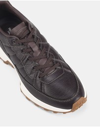 Hush Puppies - Sneaky W