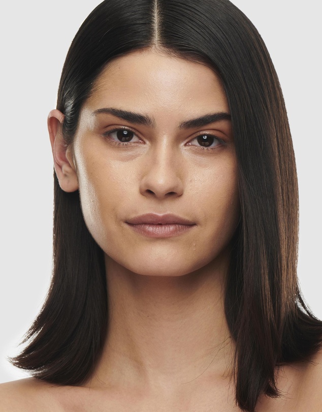 MAC - Studio Radiance Serum-Powered Foundation - NC25
