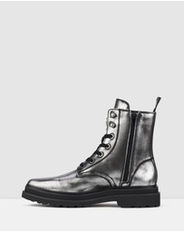 Rollie - Pointed Sidezip Boot