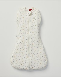 Grow Kindly - Swaddle Sleeping Bag in Rainbow Dreaming - 1 TOG