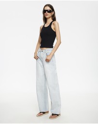 Lioness - Divine Jeans - ICONIC EXCLUSIVE