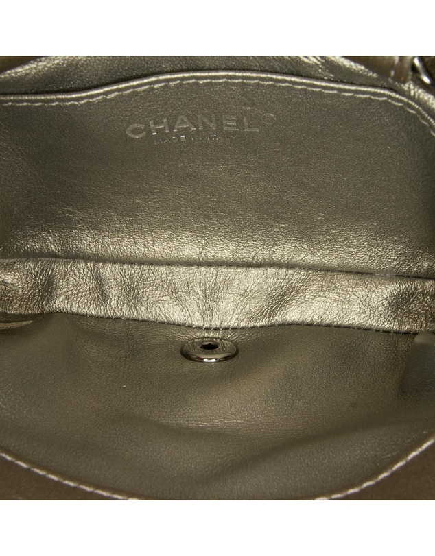Pre-Loved by Azura Reborn - Pre-Loved chanel Chanel Crossbody Bag Metal Chain Detail