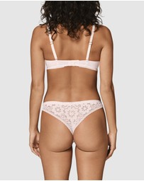 Simone Perele - Oisive Tanga