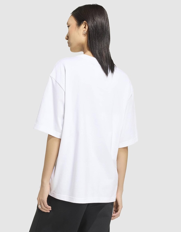 adidas Originals - Essentials Boyfriend Tee