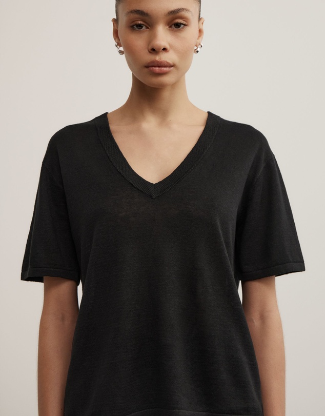 Witchery - Linen V-neck Knit T-shirt